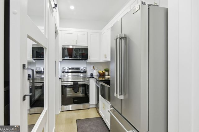 6305 Shannon Parkway UNIT 207, Union City, GA 30291