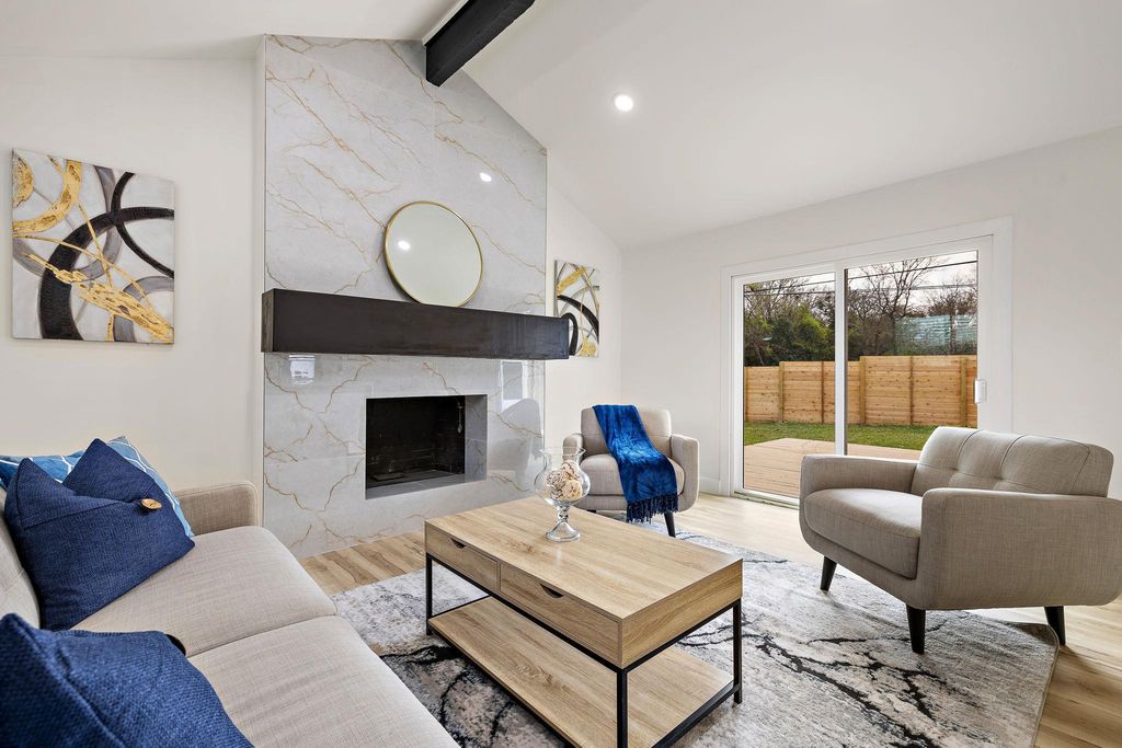 2927 norwood hill, Austin, TX 78723