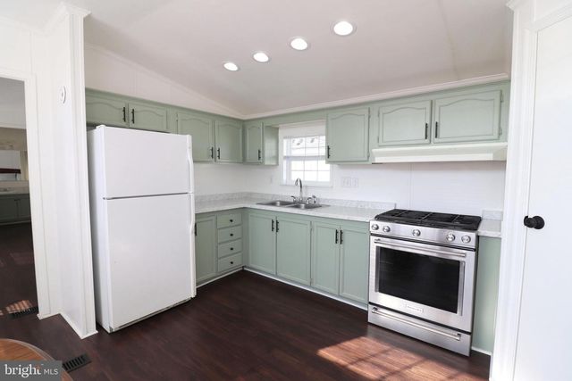 468 BRENDON DR, Leola, PA 17540