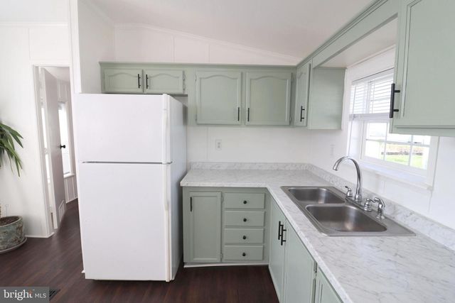 468 BRENDON DR, Leola, PA 17540