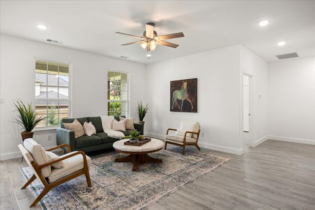 2617 Creek Drive, Granbury, TX 76048