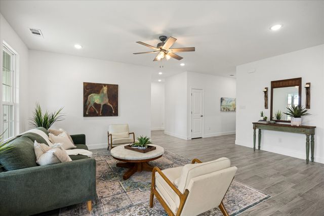 2617 Creek Drive, Granbury, TX 76048