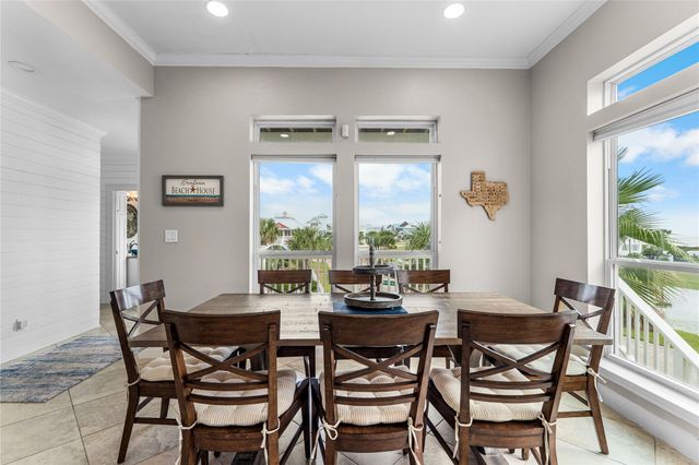 3830 Wentletrap, Galveston, TX 77554