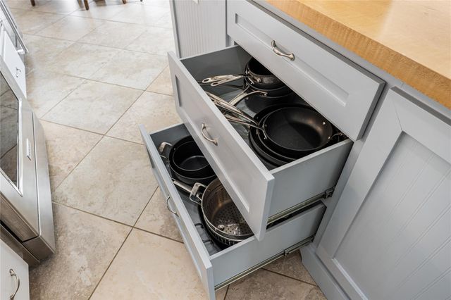 3830 Wentletrap, Galveston, TX 77554