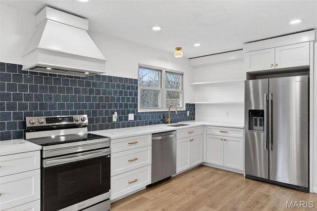 4815 Brookton Way, St Louis, MO 63128