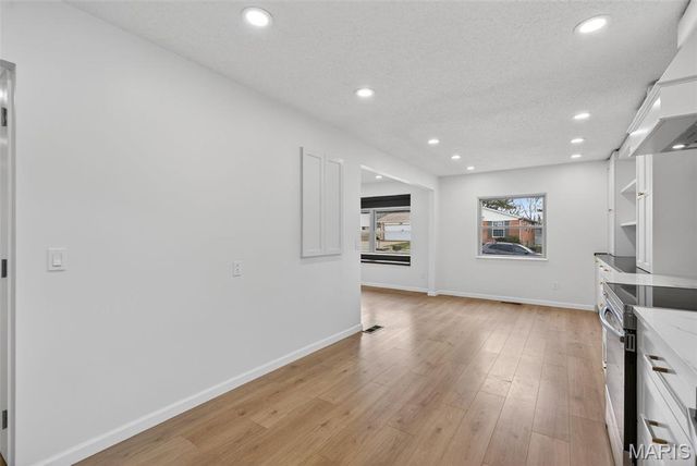 4815 Brookton Way, St Louis, MO 63128