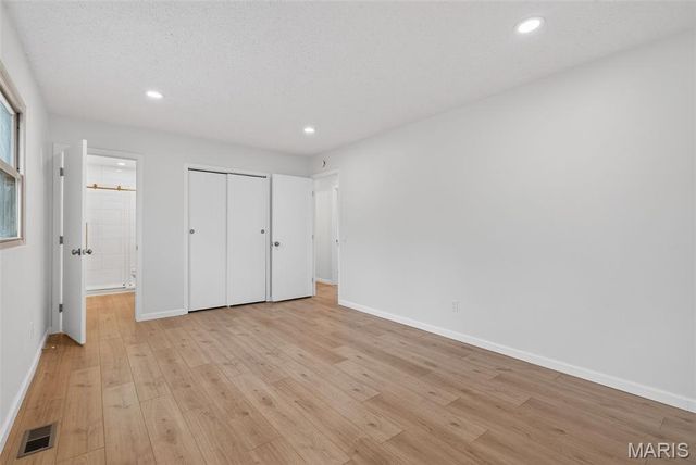 4815 Brookton Way, St Louis, MO 63128