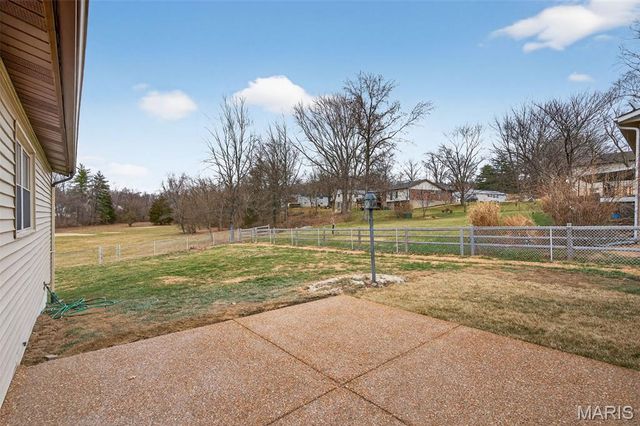 4815 Brookton Way, St Louis, MO 63128