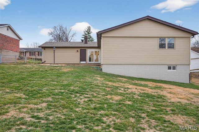 4815 Brookton Way, St Louis, MO 63128