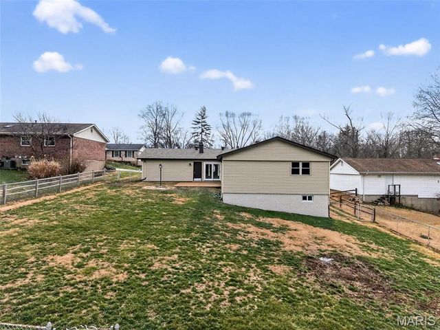 4815 Brookton Way, St Louis, MO 63128