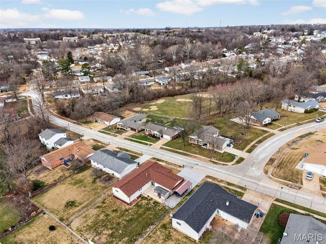 4815 Brookton Way, St Louis, MO 63128