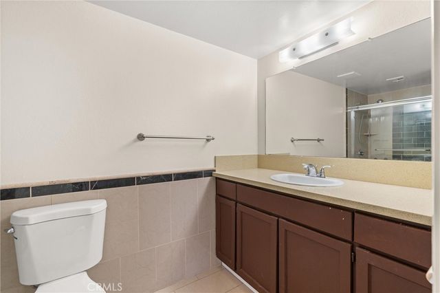18961 Florida Street 8, Huntington Beach, CA 92648