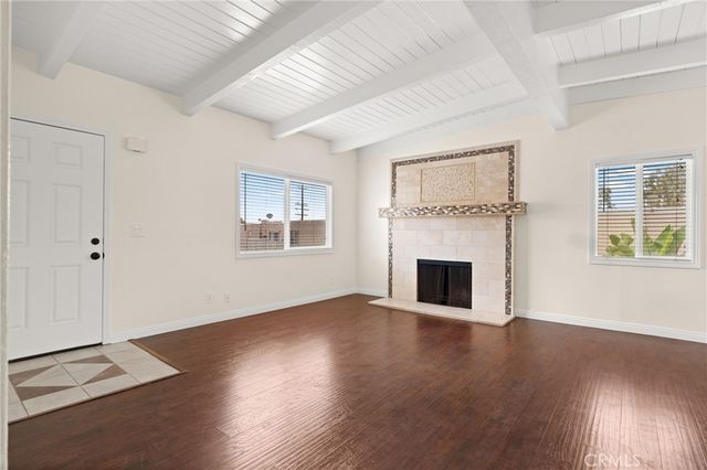18961 Florida Street 8, Huntington Beach, CA 92648