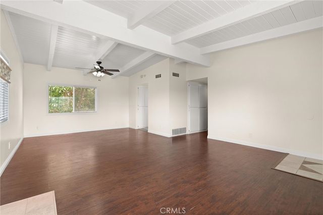 18961 Florida Street 8, Huntington Beach, CA 92648