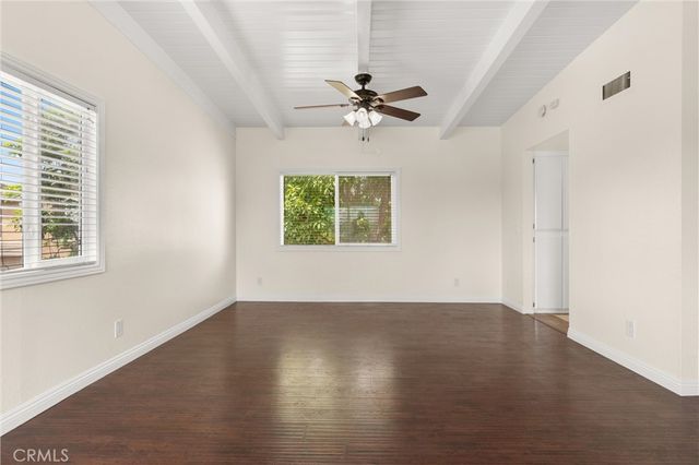 18961 Florida Street 8, Huntington Beach, CA 92648