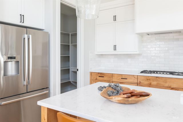 8080 W Brooks Drive, Boise, ID 83714