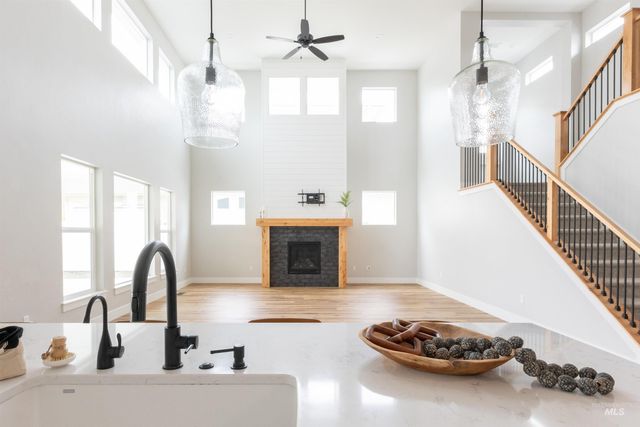 8080 W Brooks Drive, Boise, ID 83714