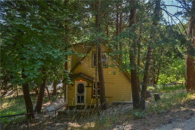 761 Arrowhead Villa Road, Lake Arrowhead, CA 92352
