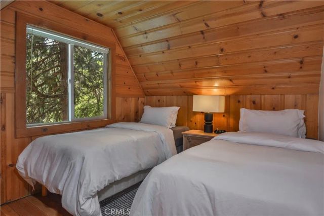 761 Arrowhead Villa Road, Lake Arrowhead, CA 92352