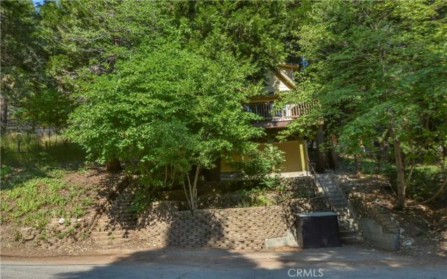 761 Arrowhead Villa Road, Lake Arrowhead, CA 92352