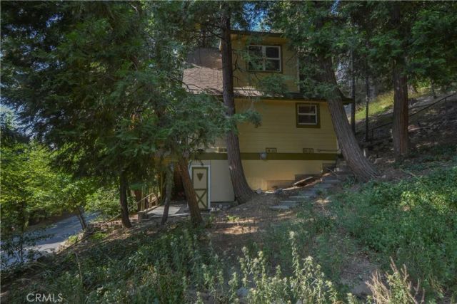 761 Arrowhead Villa Road, Lake Arrowhead, CA 92352