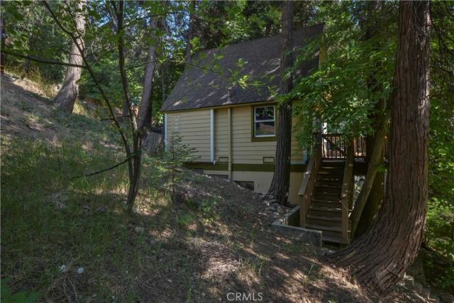 761 Arrowhead Villa Road, Lake Arrowhead, CA 92352