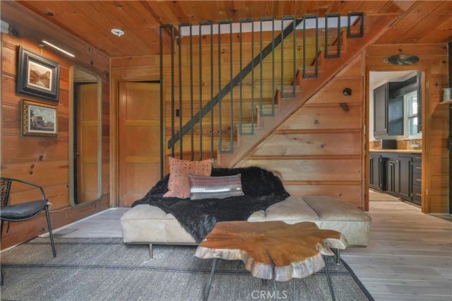 761 Arrowhead Villa Road, Lake Arrowhead, CA 92352