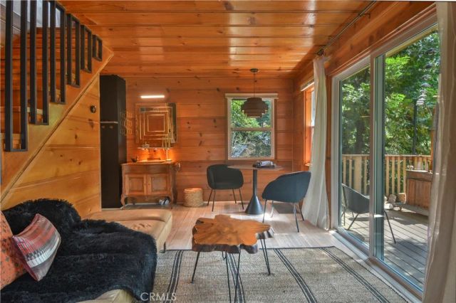 761 Arrowhead Villa Road, Lake Arrowhead, CA 92352