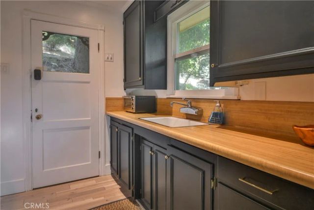 761 Arrowhead Villa Road, Lake Arrowhead, CA 92352