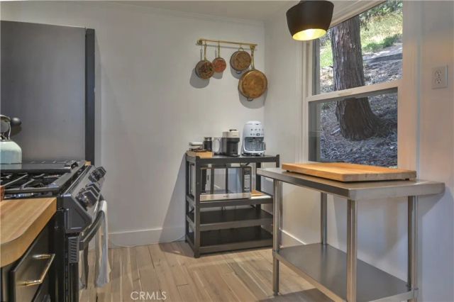 761 Arrowhead Villa Road, Lake Arrowhead, CA 92352