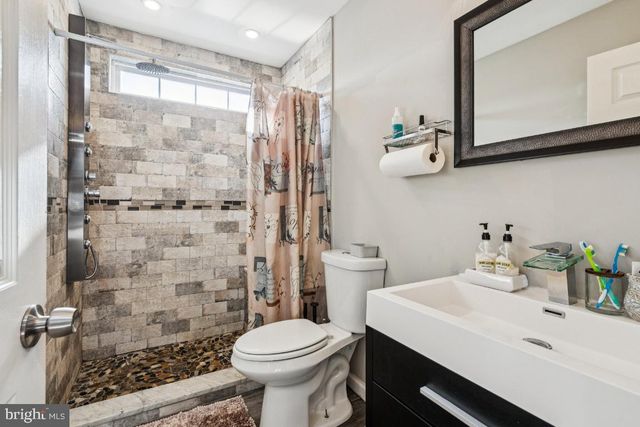 902 RURAL AVE, Voorhees, NJ 08043