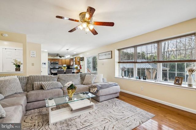 902 RURAL AVE, Voorhees, NJ 08043