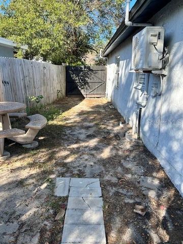 1631 FULTON AVENUE A, Clearwater, FL 33755