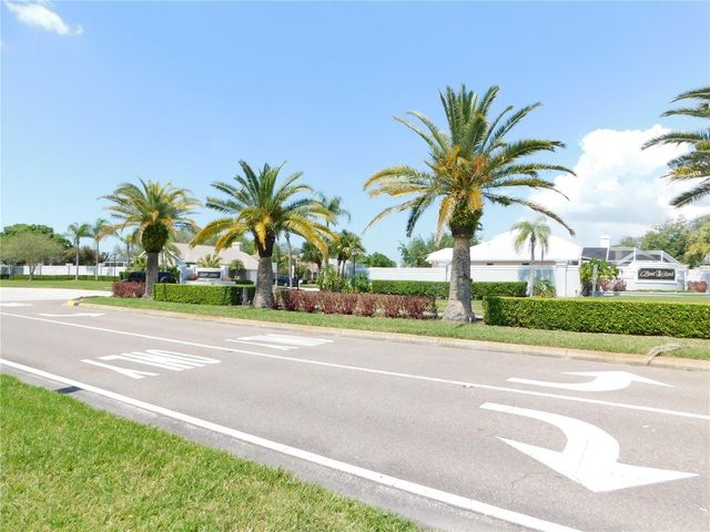 1720 ARABIAN LANE, Palm Harbor, FL 34685