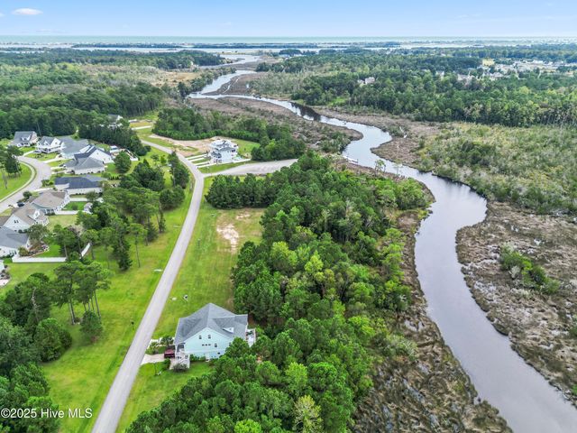 240 Kings Creek Crossing, Holly Ridge, NC 28445