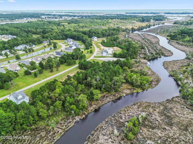 240 Kings Creek Crossing, Holly Ridge, NC 28445