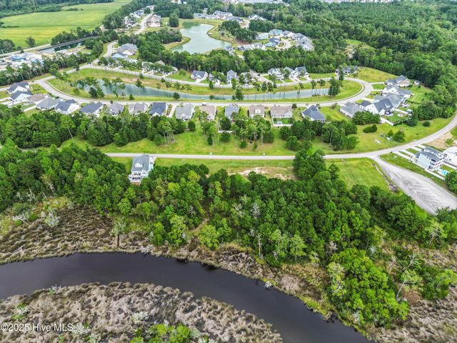 240 Kings Creek Crossing, Holly Ridge, NC 28445