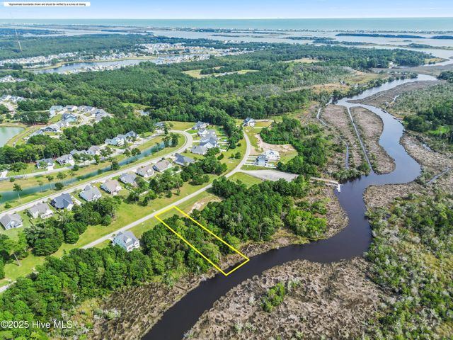 240 Kings Creek Crossing, Holly Ridge, NC 28445