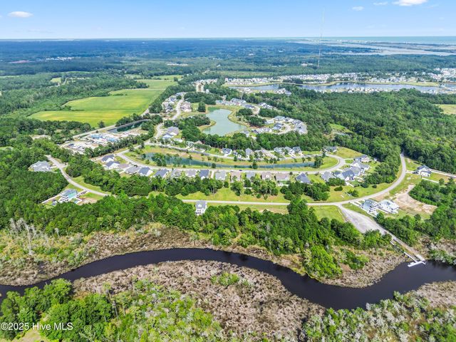 240 Kings Creek Crossing, Holly Ridge, NC 28445
