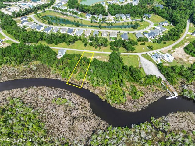 240 Kings Creek Crossing, Holly Ridge, NC 28445