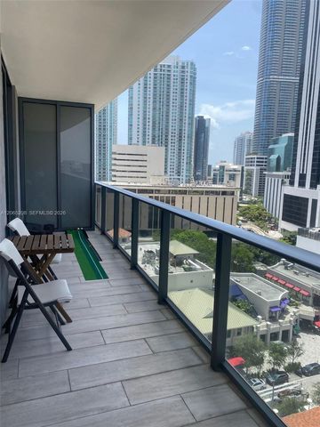 45 SW 9th St 1005, Miami, FL 33130