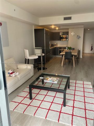 45 SW 9th St 1005, Miami, FL 33130