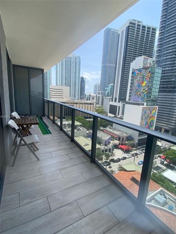 45 SW 9th St 1005, Miami, FL 33130