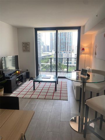 45 SW 9th St 1005, Miami, FL 33130
