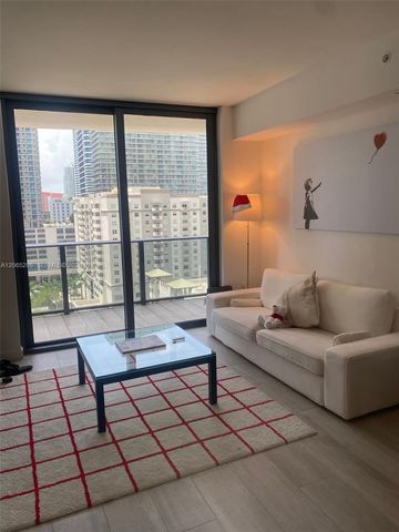 45 SW 9th St 1005, Miami, FL 33130