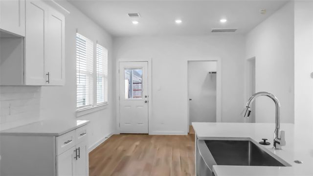 6635 Escondido Drive, Rosharon, TX 77583