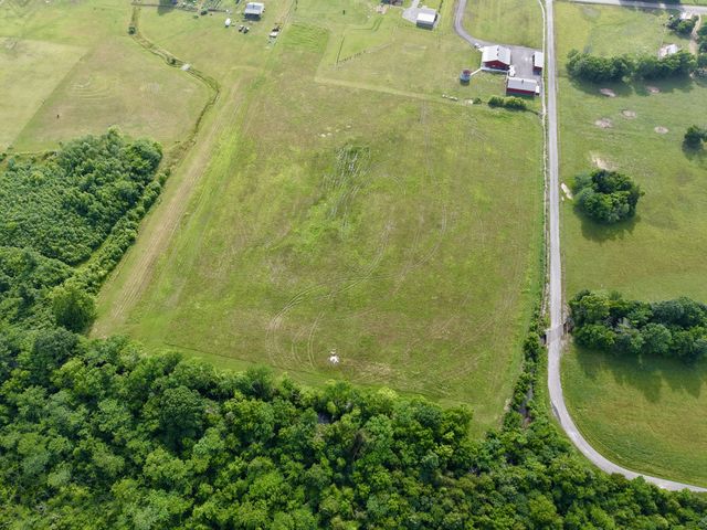 2098 Longview Rd, Bell Buckle, TN 37020