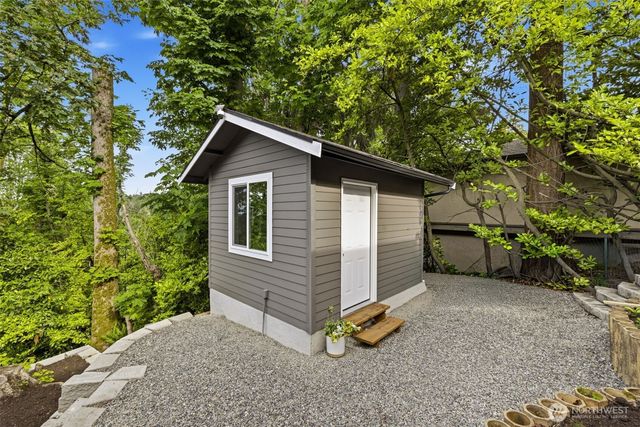 4548 144th Avenue SE, Bellevue, WA 98006