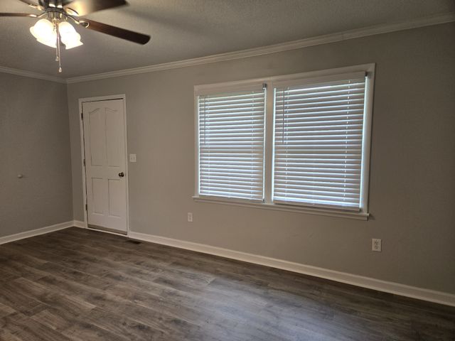 95 Sunset Dr, Waverly, TN 37185