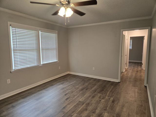 95 Sunset Dr, Waverly, TN 37185